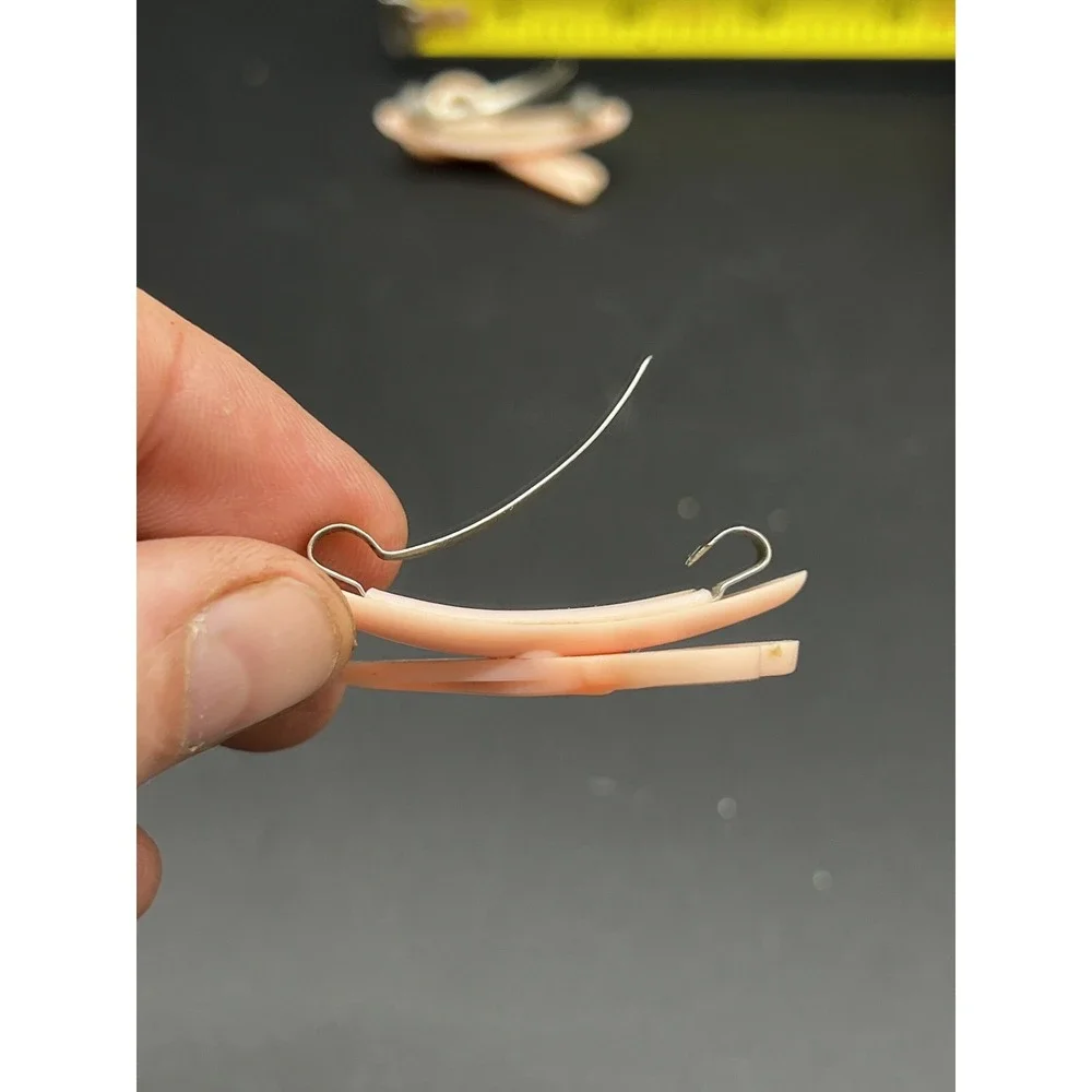 Vintage Peach Scissors‎ Hair Barrette Pair Plastic & Metal Small Set Of 2